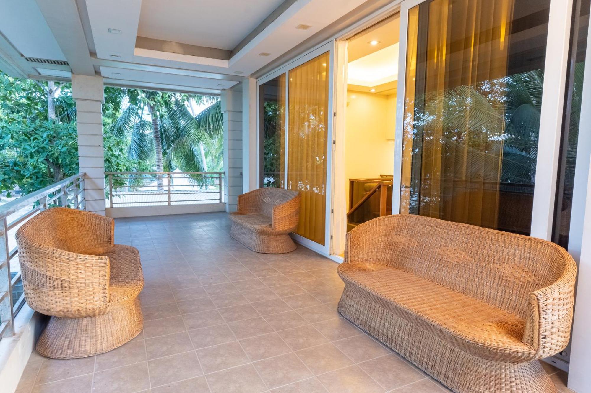 Costa Palawan Resort Puerto Princesa Εξωτερικό φωτογραφία
