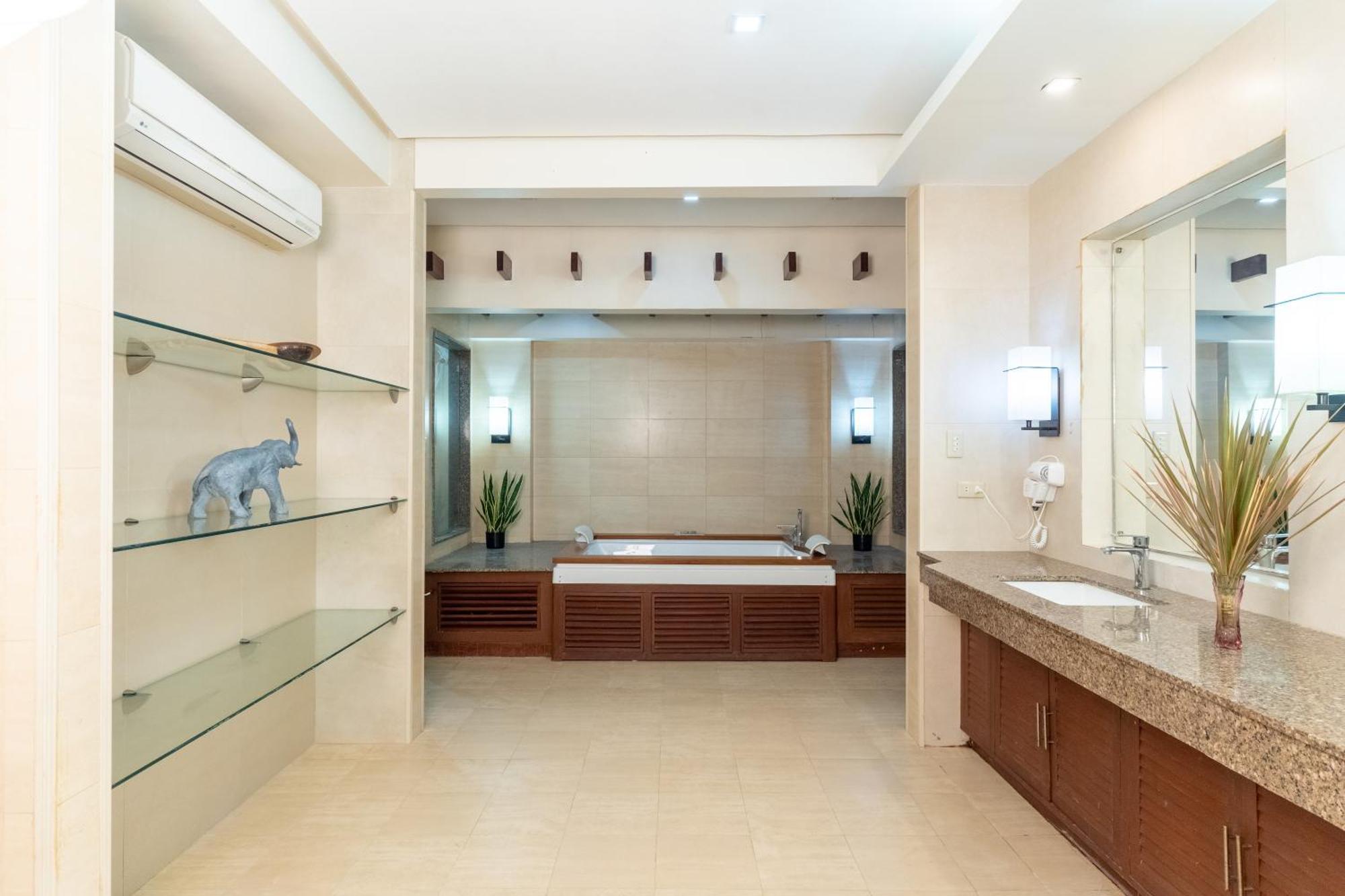 Costa Palawan Resort Puerto Princesa Εξωτερικό φωτογραφία