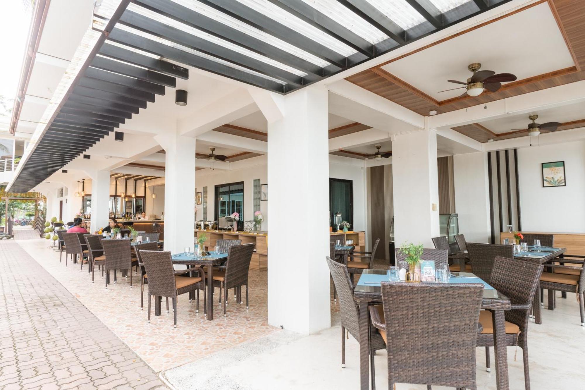 Costa Palawan Resort Puerto Princesa Εξωτερικό φωτογραφία