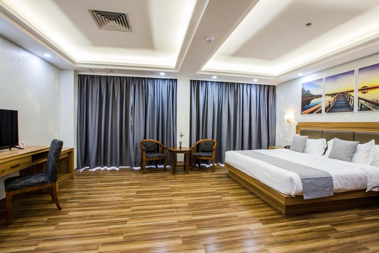 Costa Palawan Resort Puerto Princesa Εξωτερικό φωτογραφία